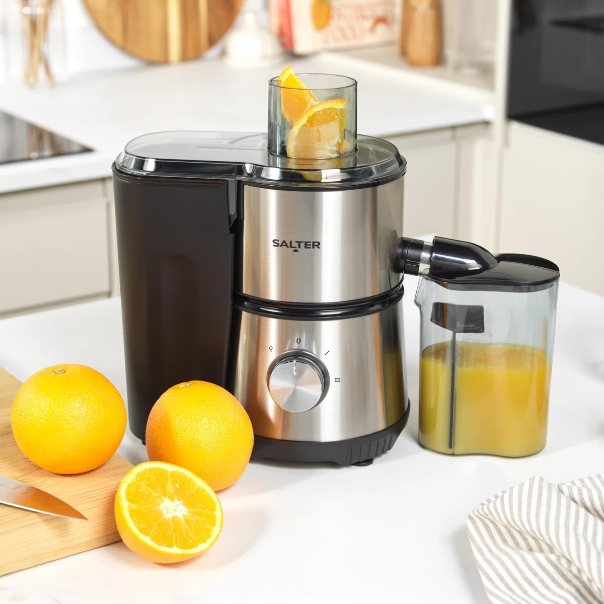 Salter Batidora 4 en 1 con exprimidor, jarra de 1 L | Botella deportiva 600 ml, recipiente zumo 500 ml, depósito pulpa 1,2 L, vaso molinillo 30 g, 2 velocidades + pulse