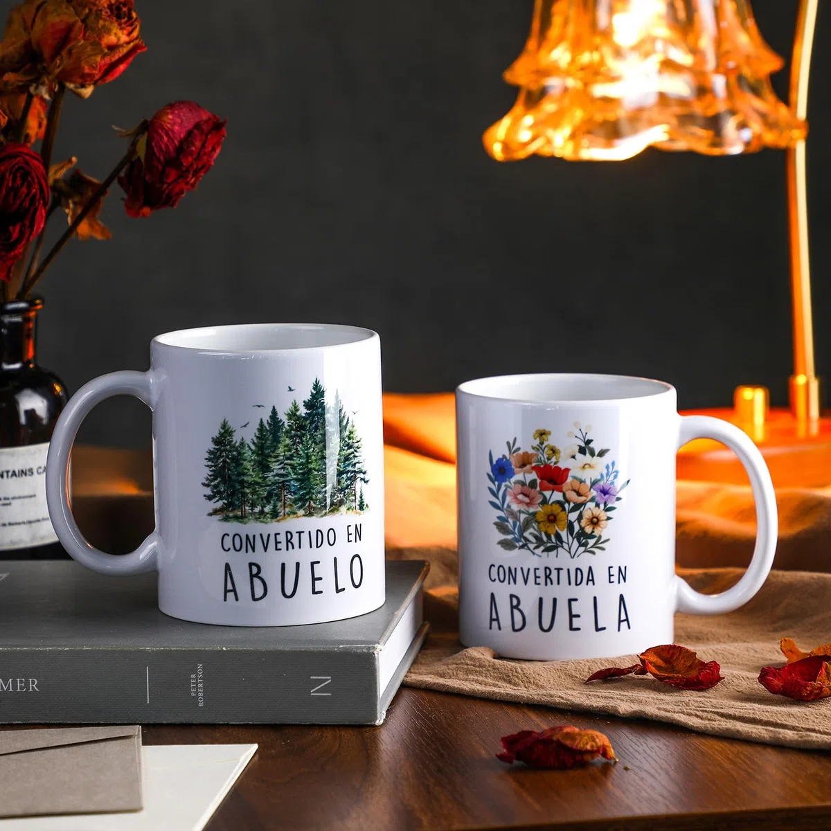Didaey Juego de 2 tazas de café Promoted to Abuela y Abuelo para nuevos abuelos, regalos por primera vez 2025 para abuela y abuelo, regalos de anuncio de embarazo regalos de Navidad para nuevos