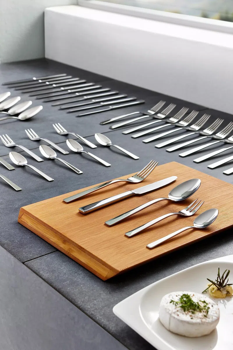 Zwilling - 60 cubiertos King - Polis