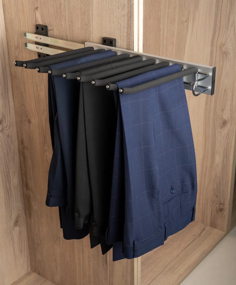 AZERODESIGN- Pantalonero Extraible para armario o vestidor - Organizador ropa - Pantalones- 9 Perchas con Foam Negro Antideslizante, Marco de Aluminio Medida de Fondo 47cm y Ancho 33,5cm (Izquierda)