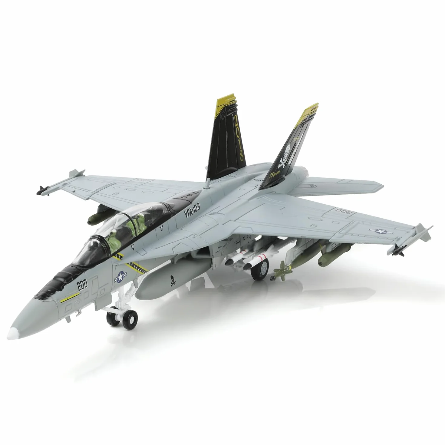 NUOTIE Modelo de Avión de Combate Preconstruido de Metal Fundido a Escala 1/100 F/A-18 Super Hornet, Réplica de la Librea Jolly Roger de 1943-2018 Militar para Colección o Regalo