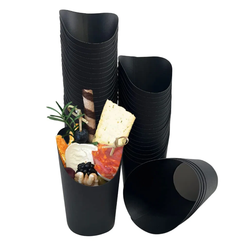 KINGZHUO 50 soportes para papas fritas de 14 onzas, vasos de charcutería de papel para llevar para fiestas, tazas de papas fritas, conos desechables para alimentos, cajas de palomitas de maíz